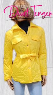 Steppelt sárga  színű kabát